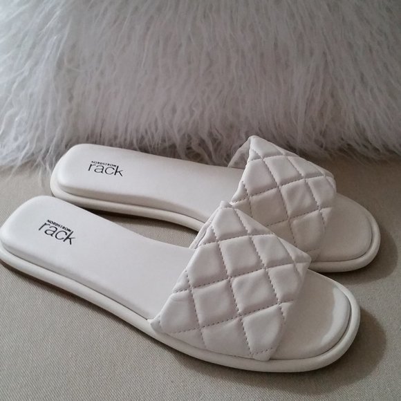 Nordstrom Rack white quilted Kandice slides NWOT - Picture 2 of 5